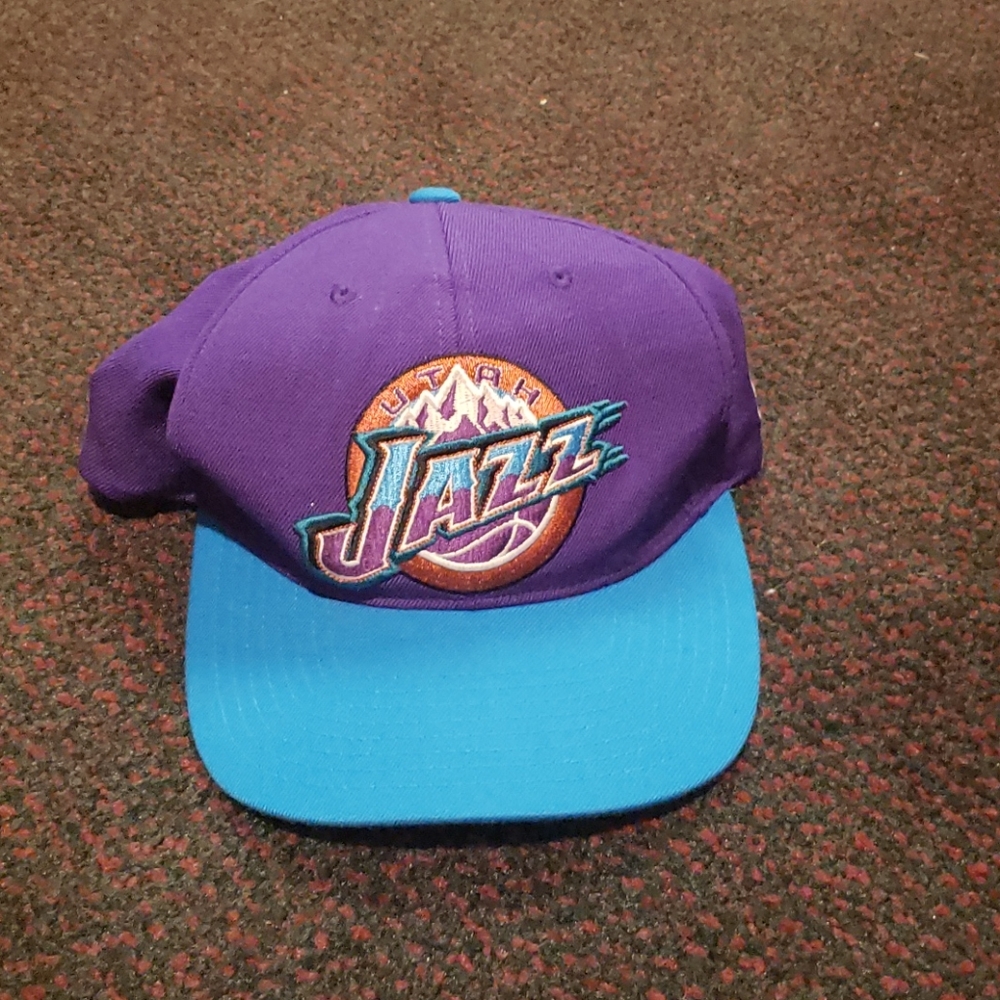 Vintage Mitchell & Ness Utah Jazz snapback